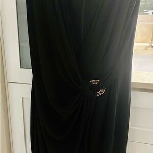 Jones New York Elegant Black Maxi Dress with Gold Accent